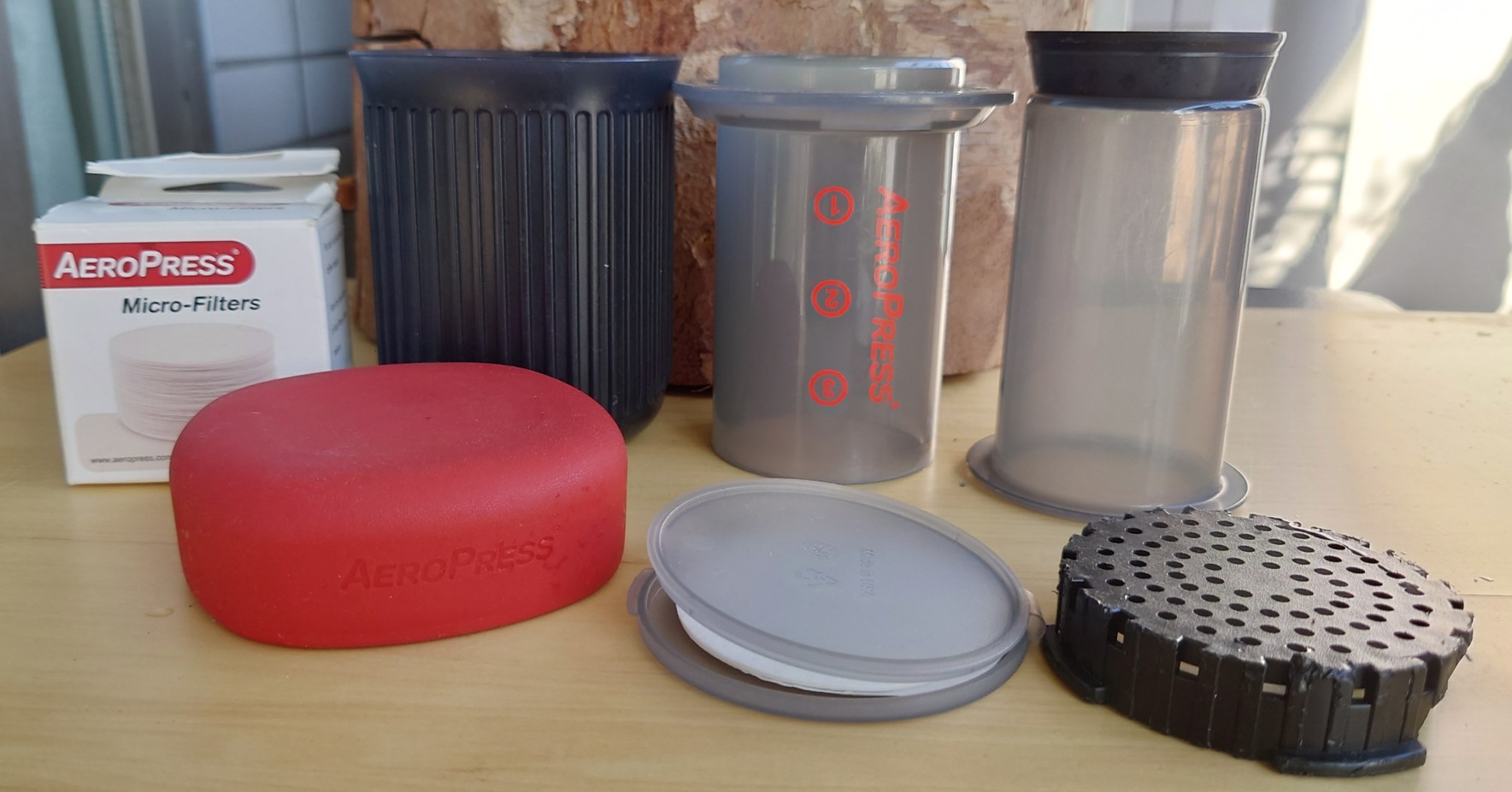 エアロプレスゴー(AeroPressGo)で手動で圧力抽出、アイス・カフェオレがいつもより美味しく飲める